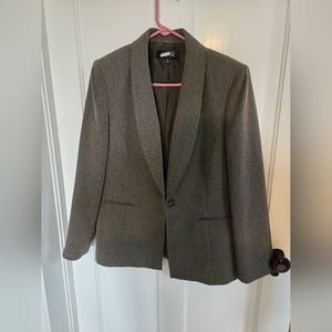Kasper size 12 suit